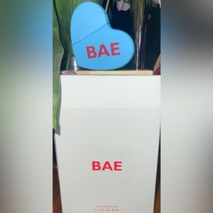 KKW Fragrance Kim Kardashian Heart Kimoji BAE Perfume 1oz - New With Box.